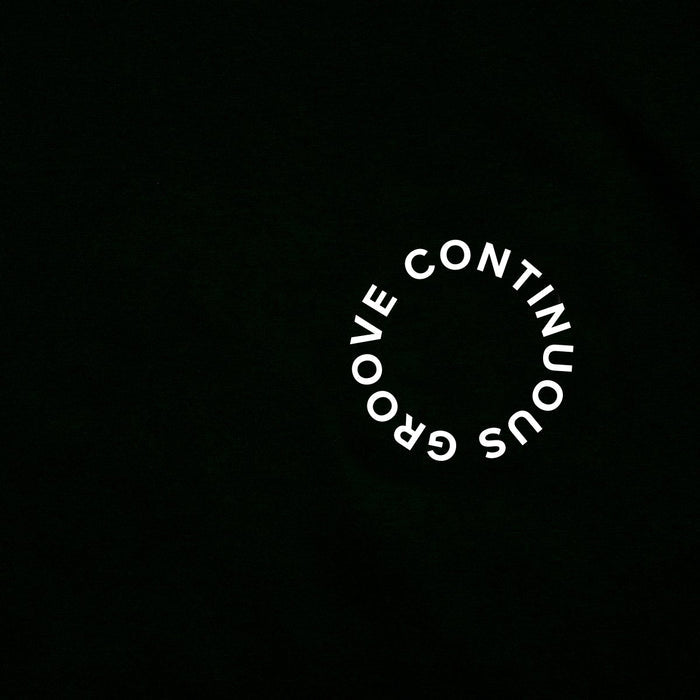 Continuous Groove Back Print - Tshirt - Black