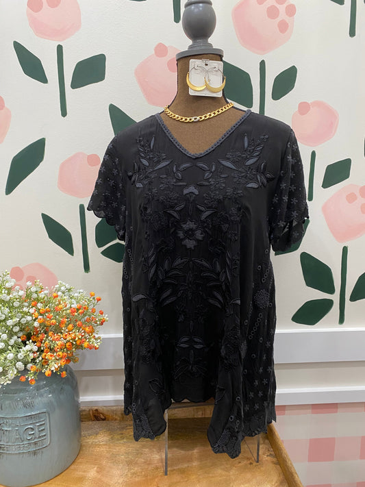 Black Aubrey top