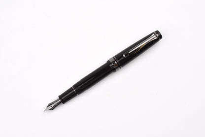 BUNGUBOX Original Fountain Pen - The Mini Witch