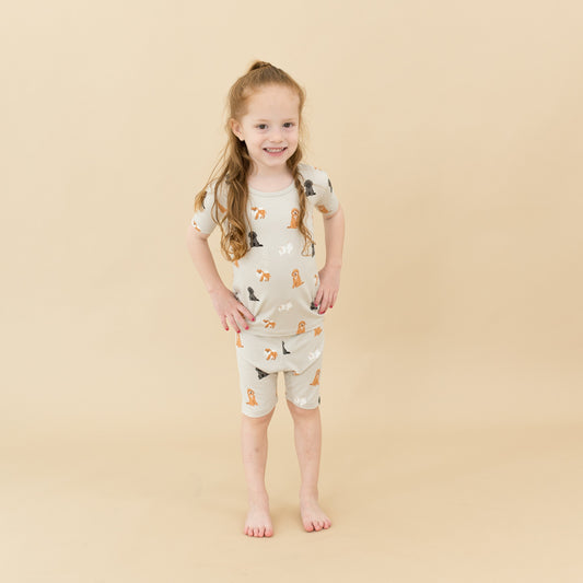 Short Sleeve Pajamas in Fluffy Dog