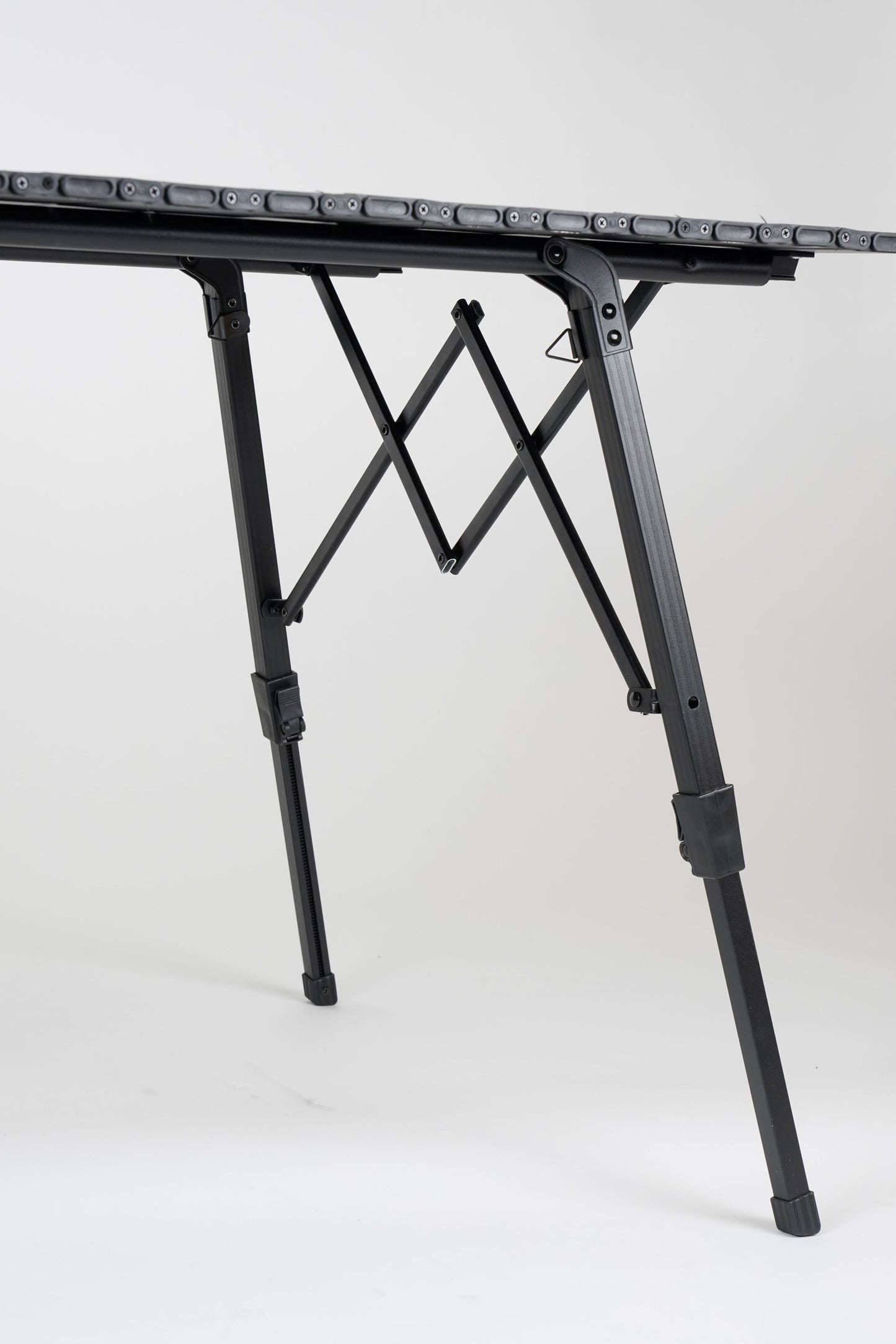 (Rental) Aluminum Roll Table