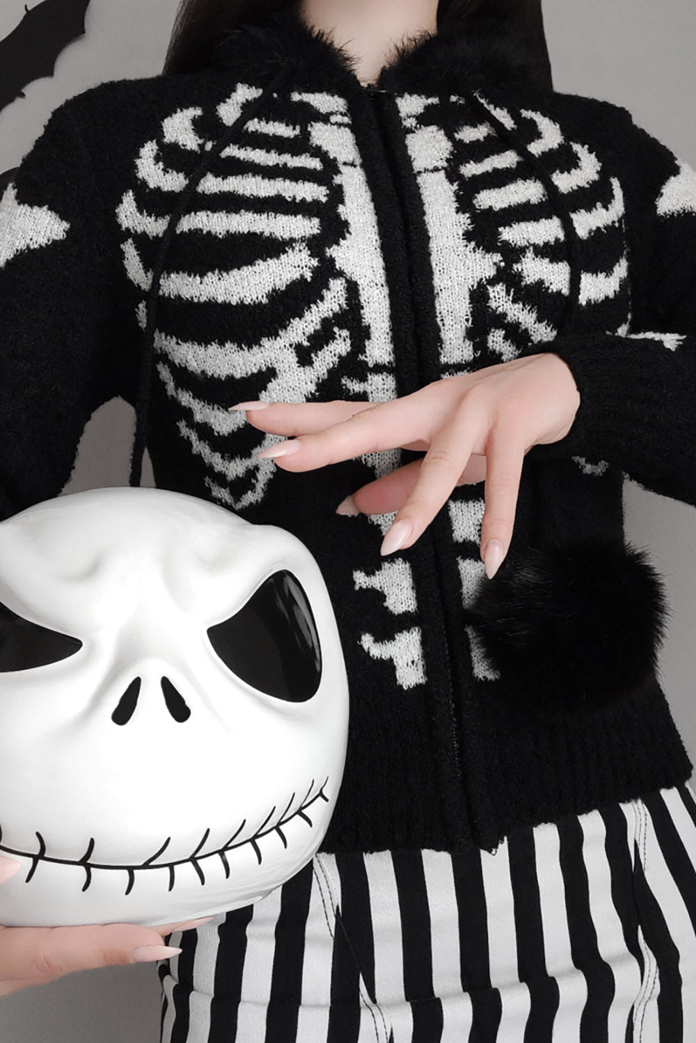 Bony Rib Cage Skeleton Fur Zip Sweater [BLACK/WHITE]