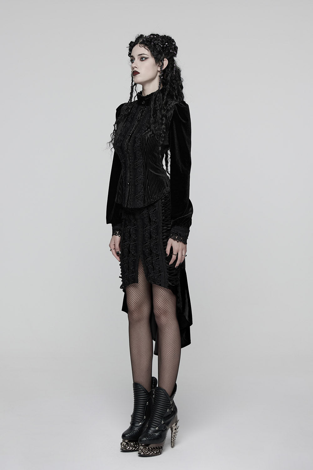 Bloomthorn Manor Velvet Skirt [Black]